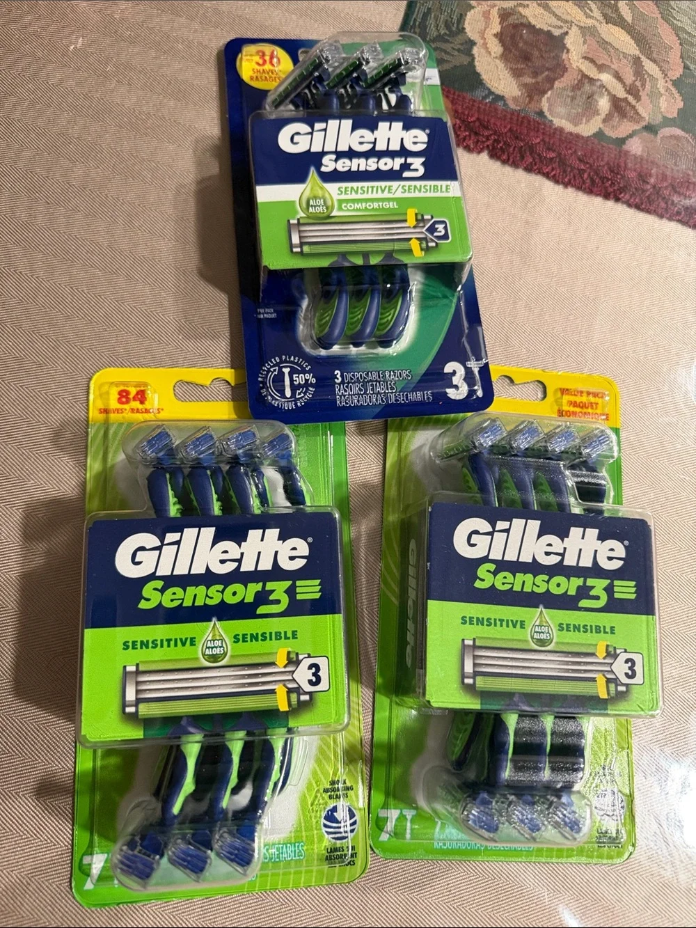 Sensor3 Sensitive Disposable Razors - Blue/Green